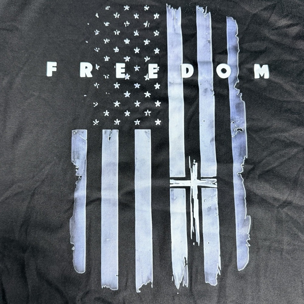 American Flag and Cross Faith Family Freedom T-Shirt Size XL
